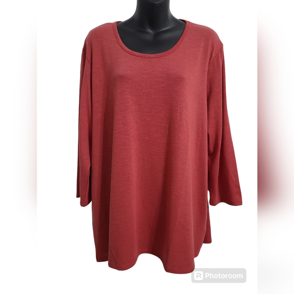 Classic Editions Rose Lightweight Knit 3/4 Sleeve Crew Neck Top